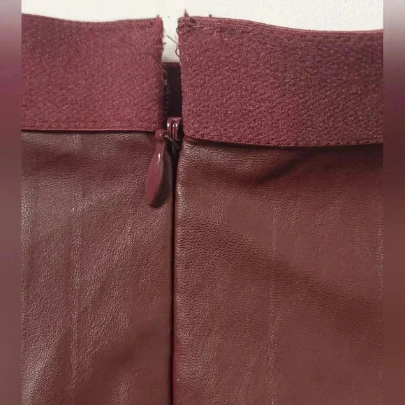 NwtJ.Crew Faux Leather Maroon Plead Skirt  Sz 8 Style#F6089 - Picture 7 of 10